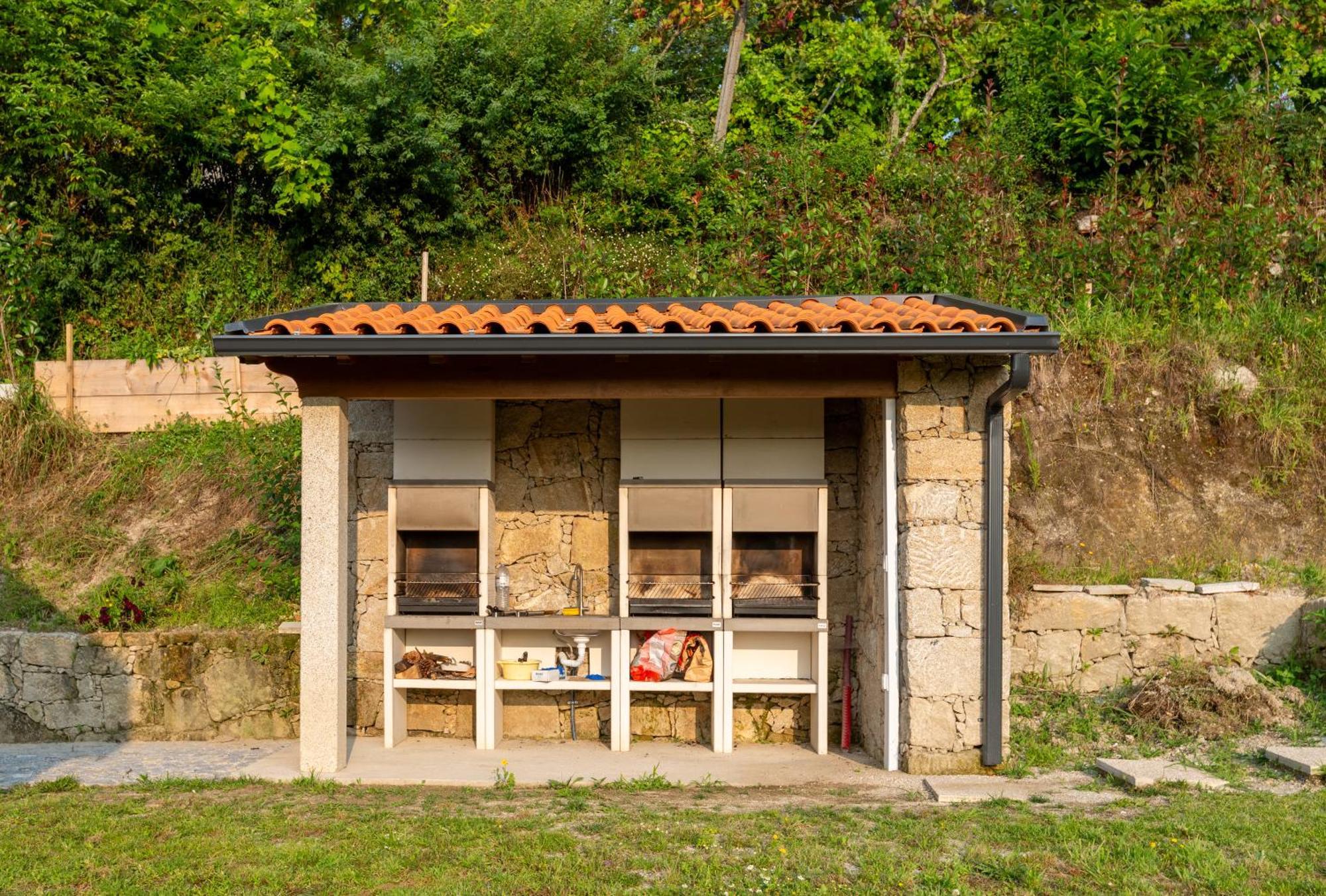 特拉什杜博鲁Casas De Bouro 2 Casa Dos Jarros别墅 外观 照片