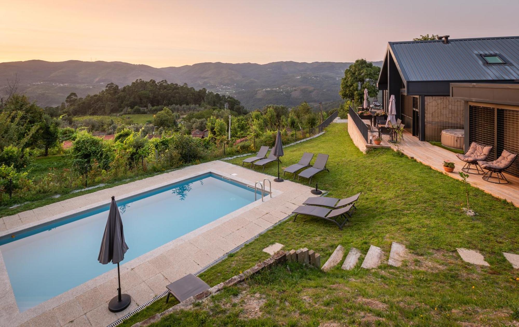特拉什杜博鲁Casas De Bouro 2 Casa Dos Jarros别墅 外观 照片